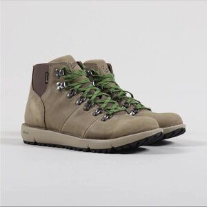 DANNER Vertigo 917 Brindle Gore Tex Boots Men’s Size 7.5 Women’s 8.5 Hiking Camp